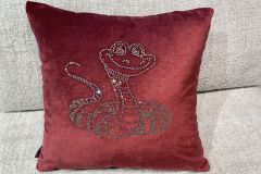  Подушка Веселая змейка 8 марта