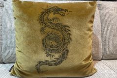  Подушка Дракон 8 марта