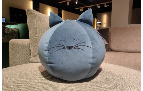  Подушка Котик, № заказа 670870 8 марта