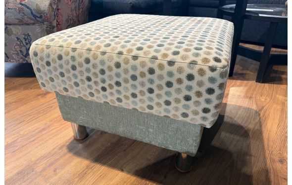 Пуф Голливуд, № заказа 643253/2 8 марта