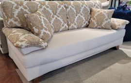 прямой диван Мистраль, № заказа 672512/1 8 марта